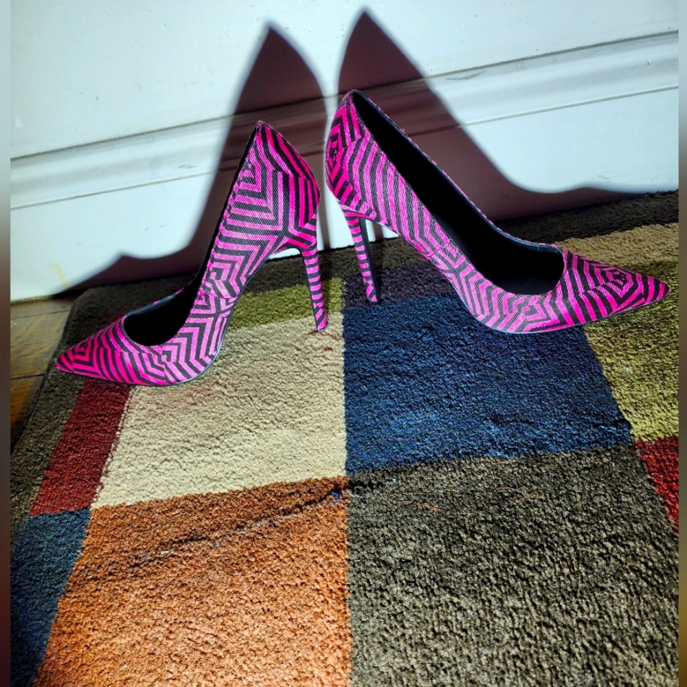 Paper Fox Stilettos size 8.5